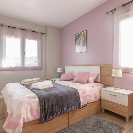 Apartman Palma De Mallorca 12 *